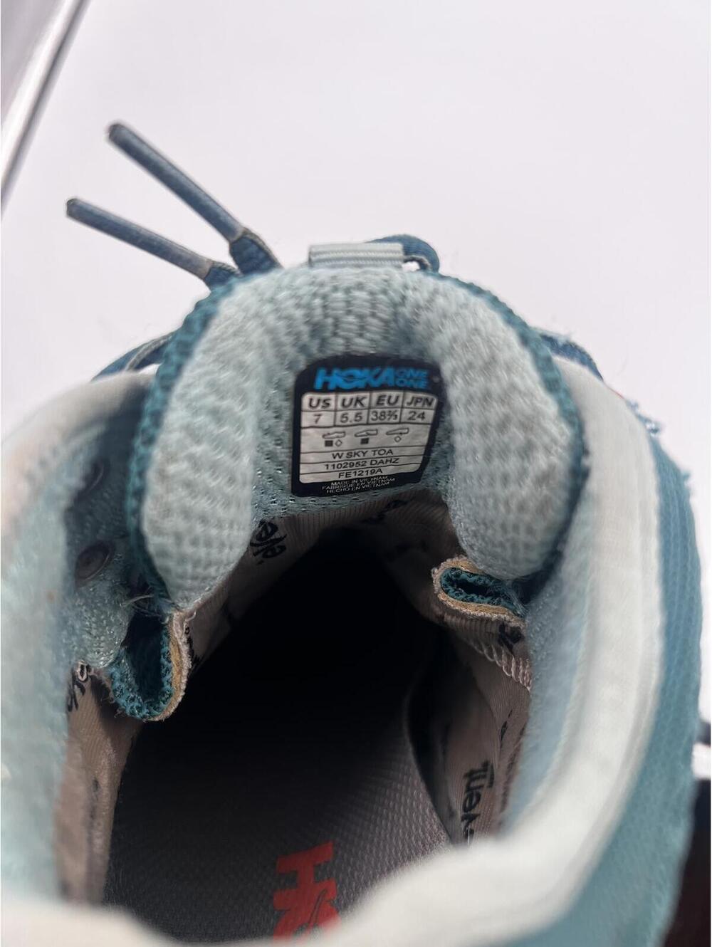 HOKA One One Sky Toa Mid WP Boots Womens 7 Vibram Hiking Trail - Picture 5 of 6